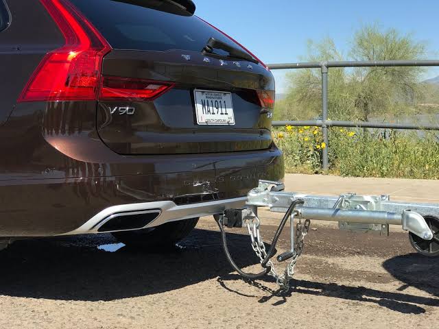 Why is the xc90 (SPA) not compactible with weight distribution hitches?