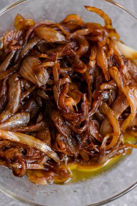 Why grilled onions are so much better at a restaurant than at home